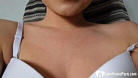 Cutie Teases Tongue and Pussy Close-Up