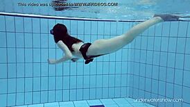 roxalana cheh naked underwater in pool so wet