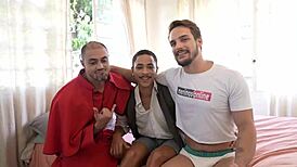 Yo, backstage with Léo Felipo, possessed by raw desire!