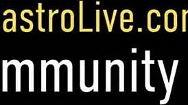 Mone Divine og Angelina Castro knuller med strap-on i Florida