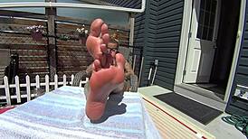 bikini babe toes and feet fetish with blonde milf housewife girlfriend