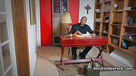 Interracial couple almost gets caught fucking! 😏