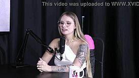 queria apimentar a profissao e virou criadora de conteudo porno com videos hard e sempre foi exibida - naty varga sheer red 😏