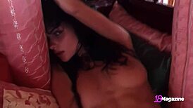 i'm horny, playing with my bouncy boobs underwater