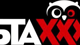 Kiimainen 18+ nuori sukissa nussii kunnes naamalle