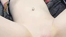 Watch this amateur get machine fucked close-up?