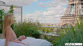 Vixen beauty eagerly awaits passionate sex