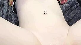 Watch this amateur get machine fucked close-up?