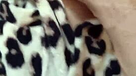 juanlatino4 acorda ela lambendo pau