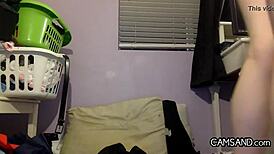 Lovesick American Nymphomaniac Shares Webcam Solo in Homemade USA Video