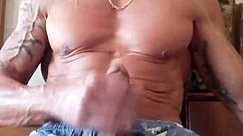 just jerking my huge cock, nice cumshot at the end