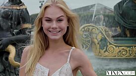 Vixen beauty eagerly awaits passionate sex