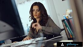 Kinky BDSM lover seeks Casey Calvert's femdom guidance