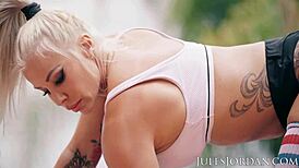 Jules Jordan Fucks Robbin Banx Hard in Outdoor Workout