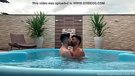 Marcos Goiano랑 JosephMegazord 풀장에서 베어백 하드코어