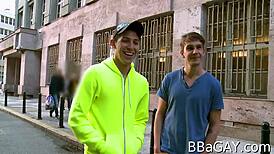 Casual look at free gay porn photos