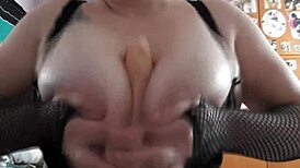 These enormous natural tits arouse me so deeply