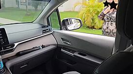 Cudzinec mi naplnil piču cumom po jazde domov.