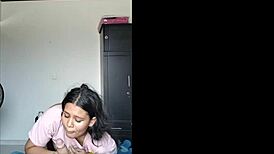 mi cuñado dorme na sesta e eu monto na sua rola grande