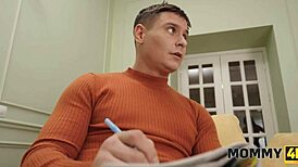 Mommy4k Embraces the Flow with Mature Seduction