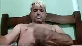 Want to Cum Close-Up?!