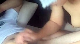 내 중국인 스텝시스터에 대한 욕망이 차 안에서 폭발해