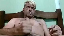 Want to Cum Close-Up?!