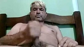 Want to Cum Close-Up?!