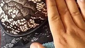 Estrenando la lenceria usada que me regalo mi tia