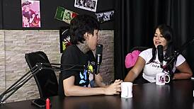 Teen hates casual sex, prefers group.