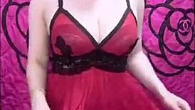 hot vietnamese girl streaming live with stunning charm