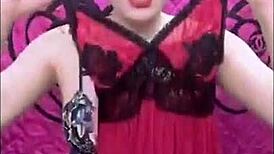 hot vietnamese girl streaming live with stunning charm