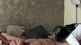 Look how I suck my stepbrother's cock and he enjoys it - amateur couple 😏