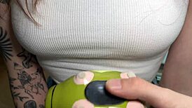 Wife, you talkin’ to hubby while I’m inside?