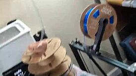 Çok yalnız hissediyorum, sadece ben ve anime yastığım bu gece