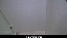 So, Valentina Jewels and Arietta Adams got caught banging their stepbrother