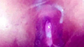 me pongo lencer�a frente a amigo de esposo no aguanta y me coge