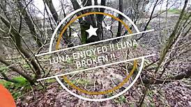 زوجي يكسر طيزي أثناء نزهتنا على النهر