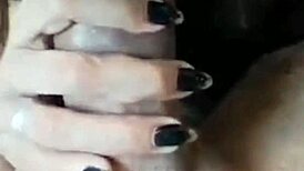 salimos de fiesta luego le meto toda la mano en la vagina y la follo mas de nosotros juanlatino4