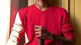 black girl jerks off and cums on the well-endowed oberon