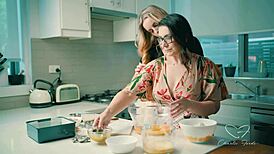 uhh, charlie forde totally uses chasey in kitchen full vid xred!