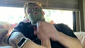 Fit guy jerks off during skincare routine 😏