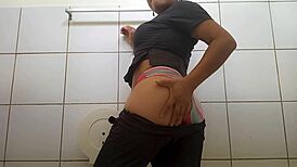 doctora touches her vagina to convince boss for home fuck after work