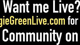 Wow, super thick babe Maggie Green is just unreal! 😍