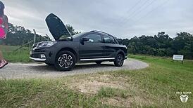 Gostosa’s car broke down, paid with big ass pounding on road