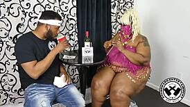 i-i'm interviewing ssbbw nikki nailz for poundhardxxx com