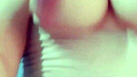 Sogra colombiana latina se masturba delicioso em vídeo caseiro viral