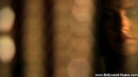 Indian Milf Dances Arousing Moves