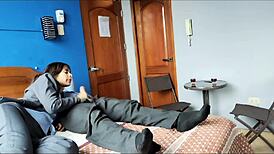 follandome a la agente inmobiliaria peruvian latina 😍