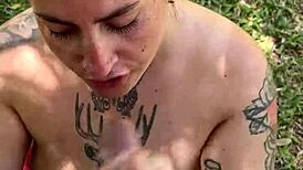 Min ven inviterede mig til landet og, ups, jeg endte med at sutte hans pik